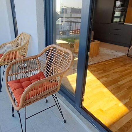 Stylish One Bedroom Apartment Подгорица Экстерьер фото